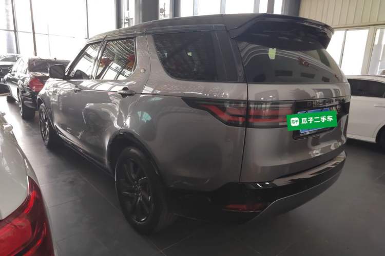 Used Land Rover Discovery 2021 360 PS R-Dynamic S Exterior 2