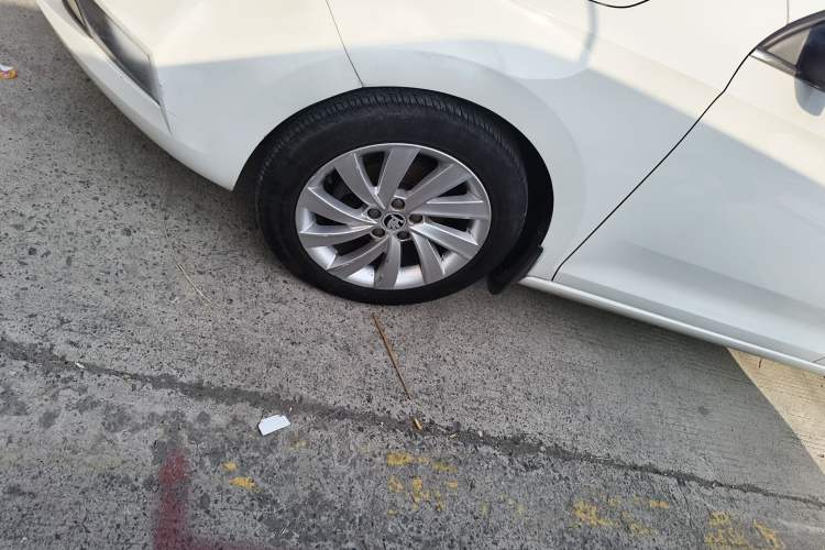 Used Skoda Rapid 2018 1.6L Automatic Comfort Edition