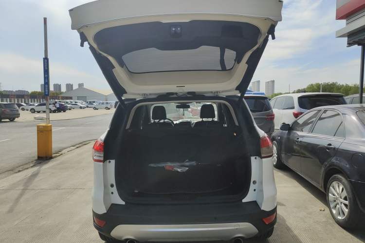 Used Ford Kuga 2015 1.5L GTDi Four-Wheel-Drive Elite Model
