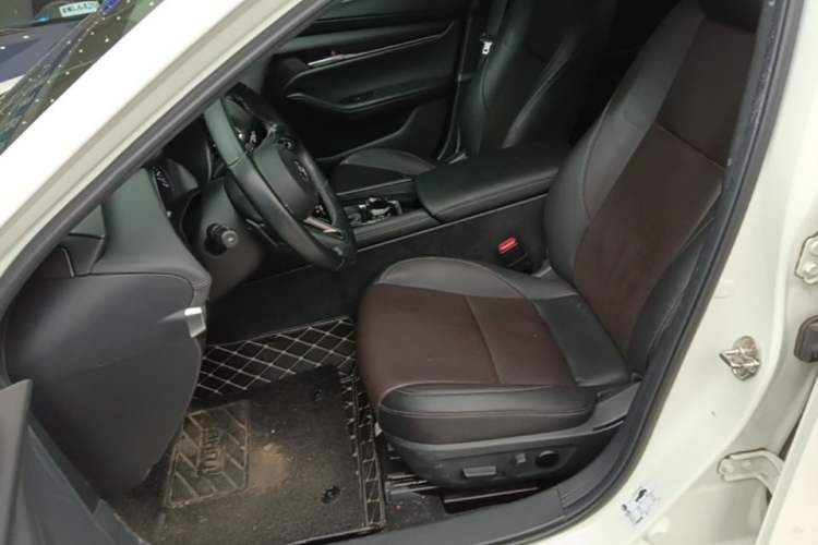 Used Mazda 3 Axela 2021 2.0L Automatic Zhi Rui Edition

