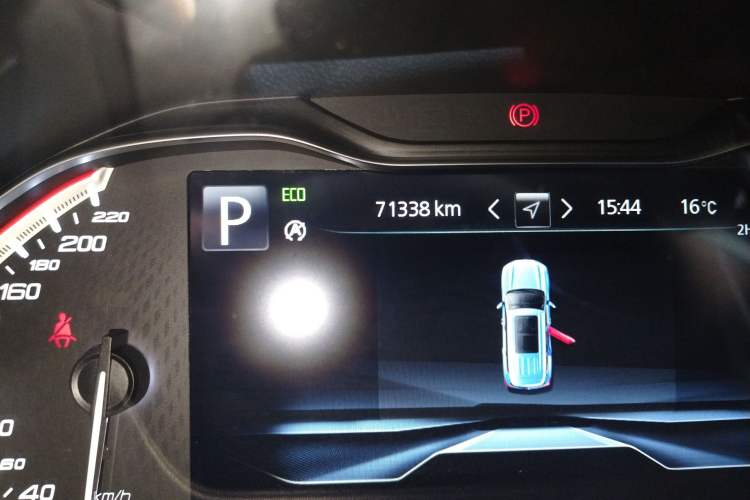 Used SAIC MAXUS D90 2017 2.0T Automatic All-Wheel Drive Sirius Odometer Close Up