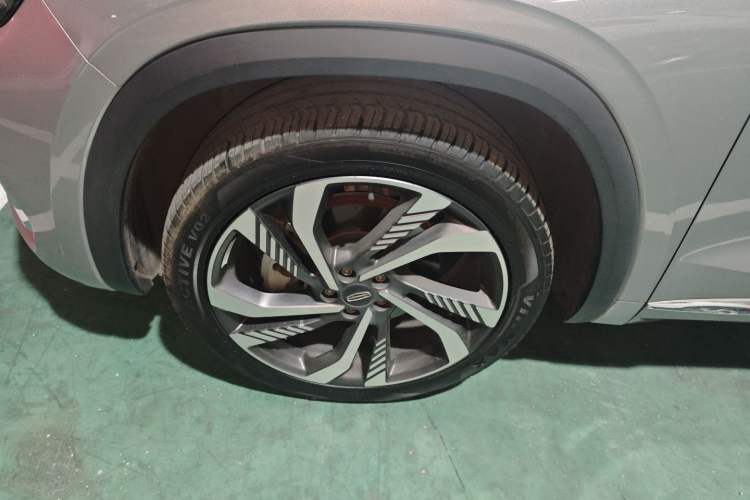 Used Geely Auto Monjaro L 2024 2.0TD High-Power Automatic Two-Wheel Drive Skyline Edition