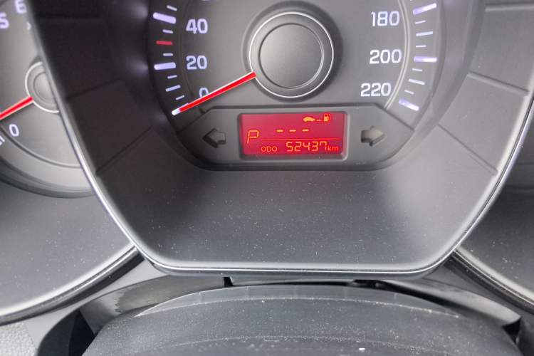 Used Kia K2 2012 Sedan 1.4L Automatic GLS Commemorative Edition Odometer Close Up
