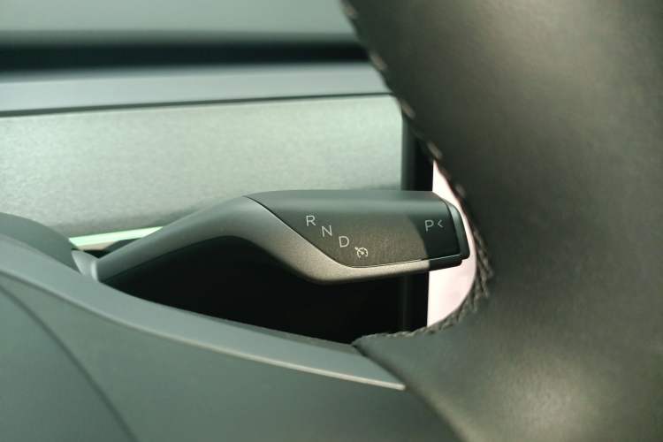 Used Tesla Model Y 2024 Rear-Wheel-Drive Version Gear Lever