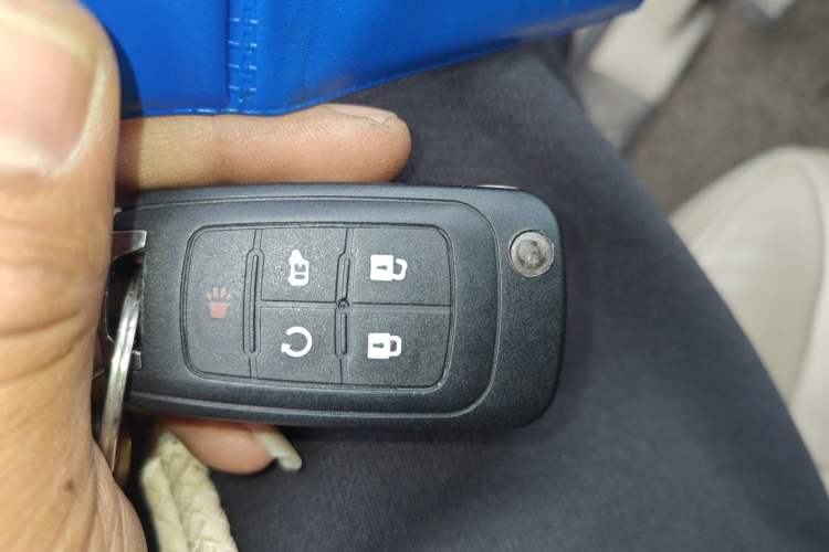 Used Buick GL8 2017 25S Prestige Version China V Standard Vehicle Key