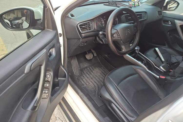 Used Citroen C3-XR 2015 1.6L Automatic Pioneer Model Driver Seat