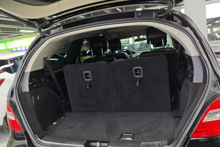 Used Mercedes-Benz R-Class 2017 R 320 4MATIC Luxury Collection Edition