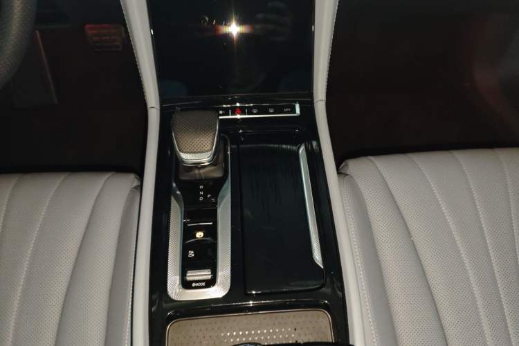 Used Hongqi H5 PHEV 2025 170 Super Hybrid Version