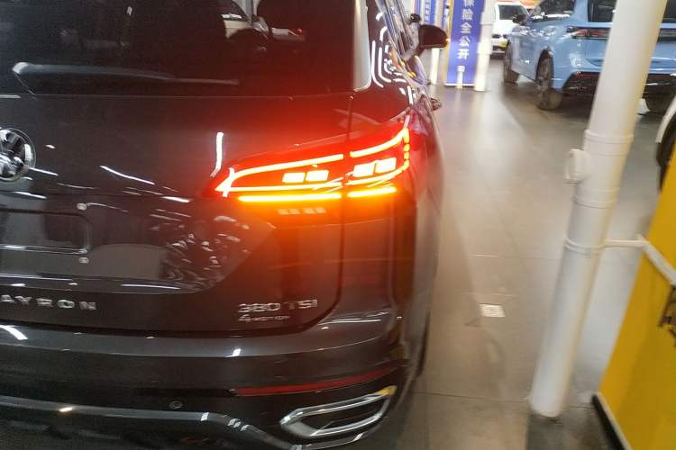 Used Volkswagen Tayron 2022 380TSI Four-Wheel Drive R-Line Connected Version