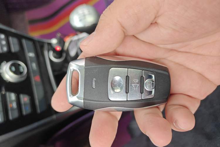 Used Haval H2 2018 Red-Label 1.5T Manual Two-Wheel Drive Elite Model Vehicle Key