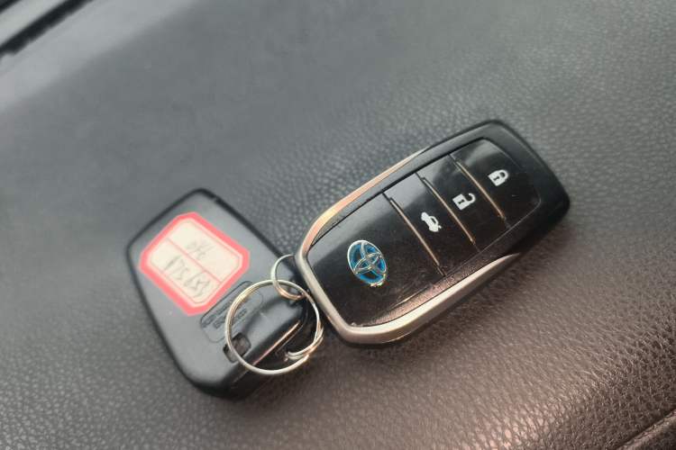 Used Toyota Corolla 2017 Revised Dual-Engine 1.8L E-CVT Elite Edition