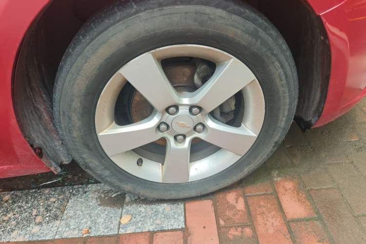 Used Chevrolet Cruze 2013 Hatchback 1.6L Automatic Luxury Model
