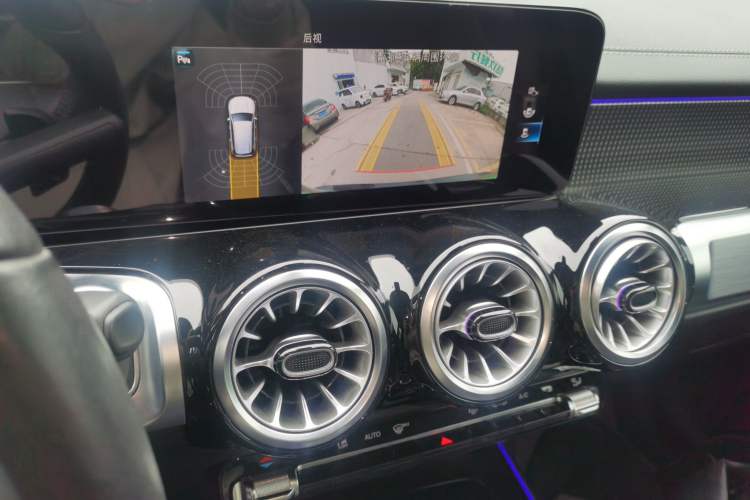 Used Mercedes-Benz GLB 2023 GLB 220 Fashion Model