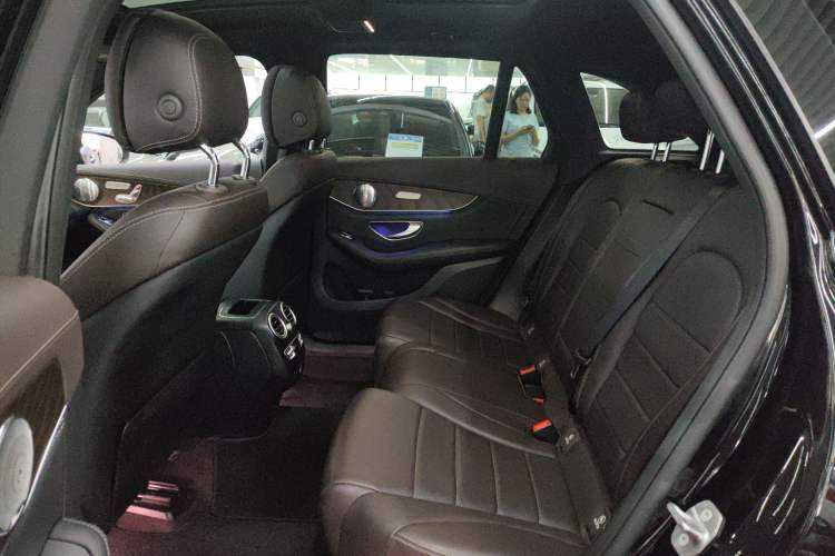 Used Mercedes-Benz GLC 2020 Facelift GLC 300 L 4MATIC Dynamic Edition
