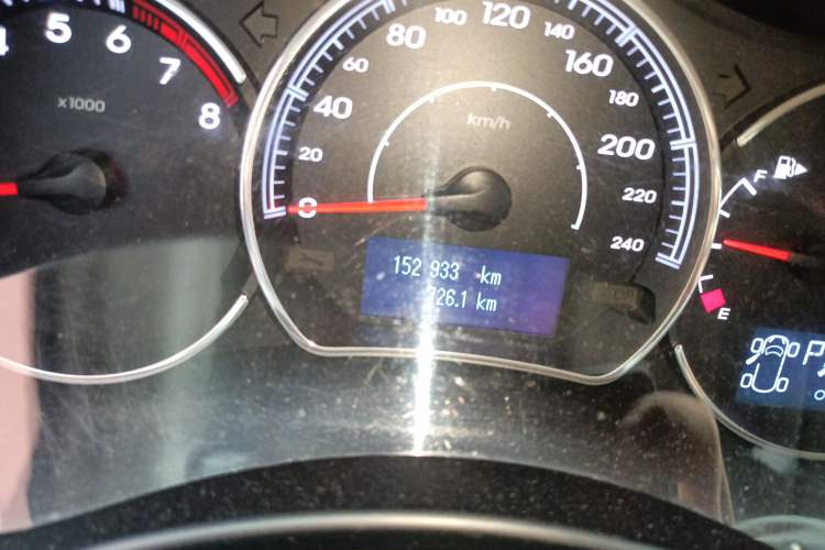 Used Renault Koleos 2014 Revised Version 2.0L Two-Wheel Drive Fashion Edition Odometer Close Up