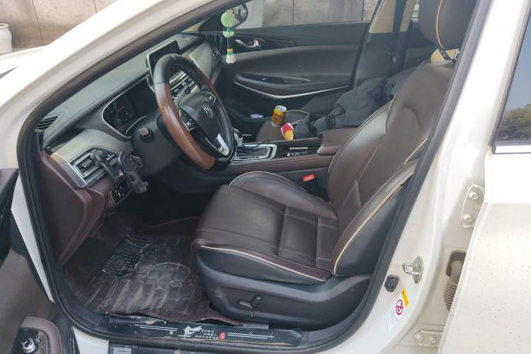 Used CHANGAN Raeton CC 2018 1.5T Automatic Zhiya Model China V Standard