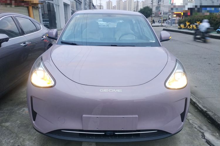 Used Geely Galaxy Geome 2025 410 km Free Version