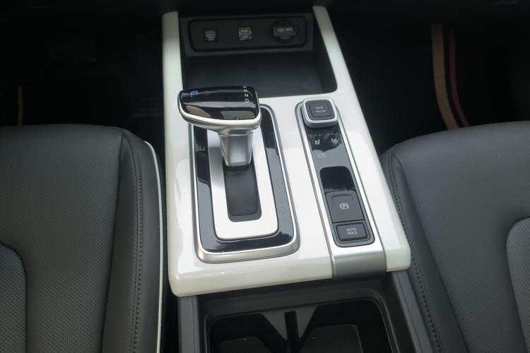 Used Hyundai ix35 2023 Musso 2.0L Deluxe Edition DLX