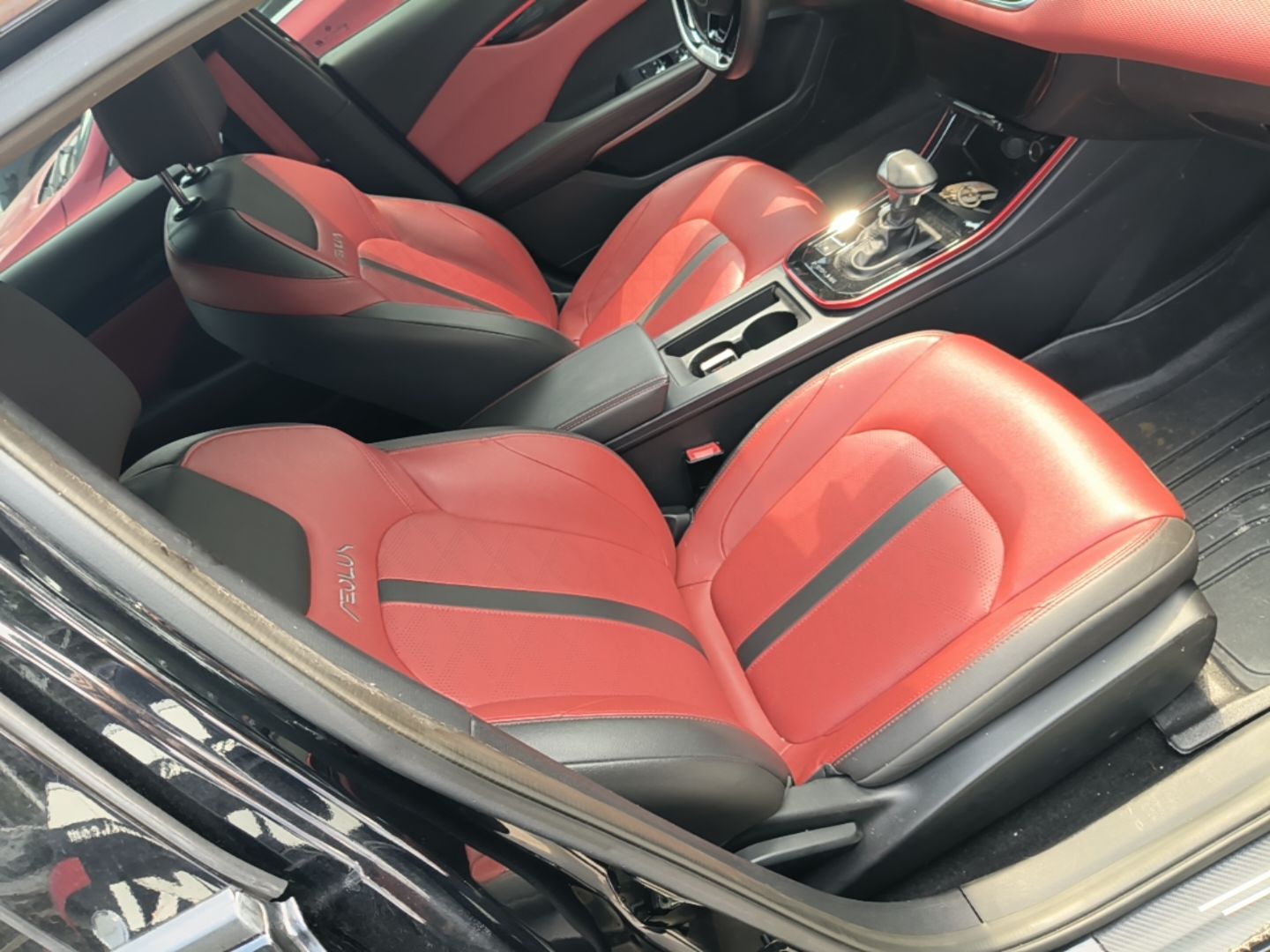 Dongfeng Aeolus Yixuan 2021 230T Automatic Hunter Edition — снимка 19