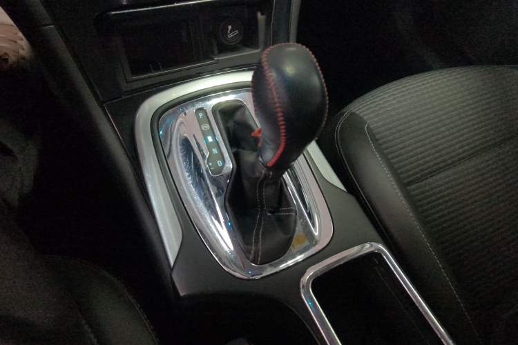Used Buick Regal 2015 1.6T Leading Technology Model Gear Lever