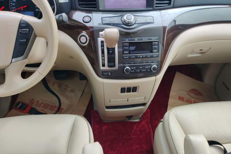 Used Nissan Quest 2015 3.5L SL
