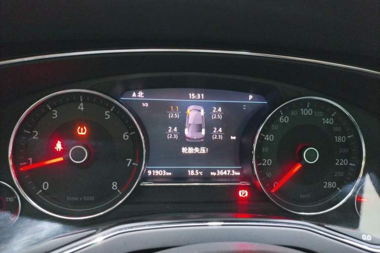 Used Volkswagen Phideon 2019 380TSI Two-Wheel Drive Business Edition China VI Standard
