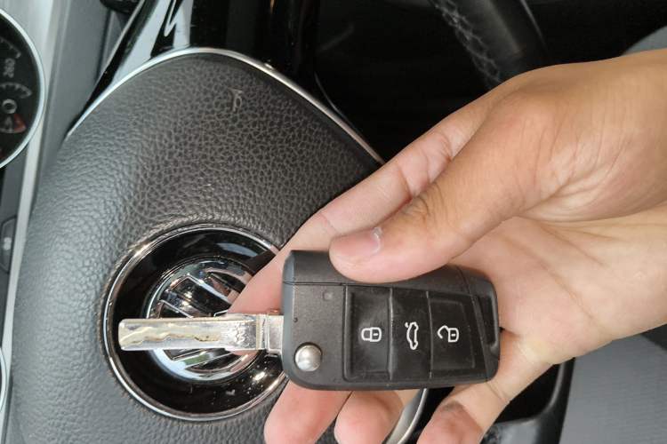 Used Volkswagen Golf 2014 1.4TSI Automatic Comfort Model Vehicle Key