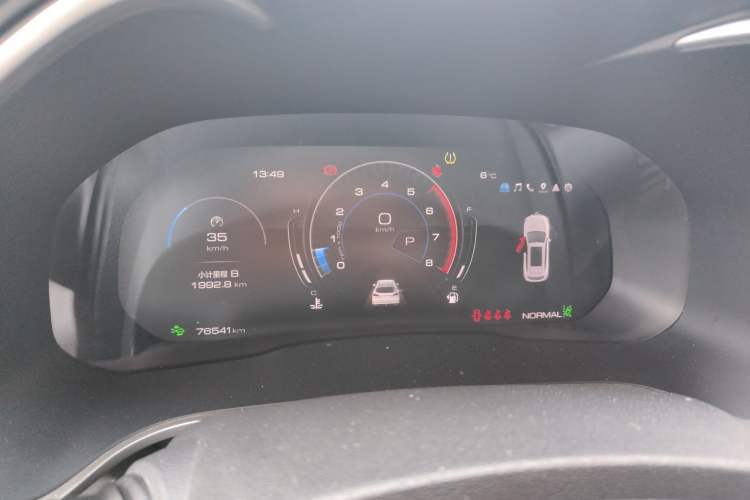 Used Wey VV6 2020 2.0T Two-Wheel Drive Smart Enjoyment+