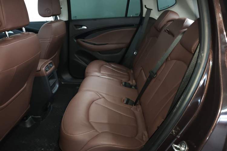 Used Buick Envision 2018 28T Four-Wheel Drive Luxury Model Left Rear Seat