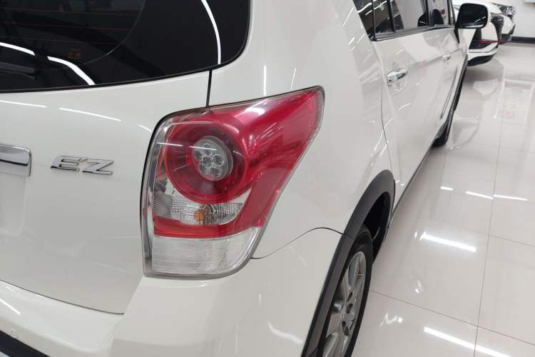 Used Toyota Verso 2015 180E CVT Crossover Edition