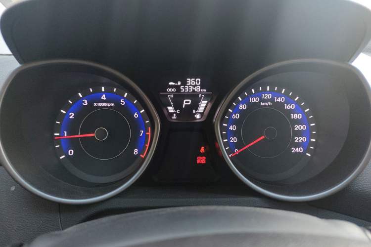 Used Hyundai Elantra (5th Generation / Langdong) 2016 1.6L Automatic Smart Version
