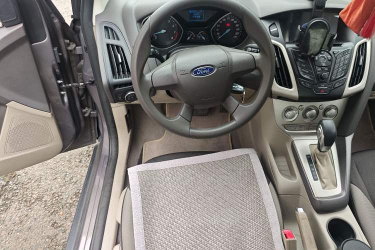 Used Ford Focus 2012 Sedan 1.6L Automatic Comfort Model
