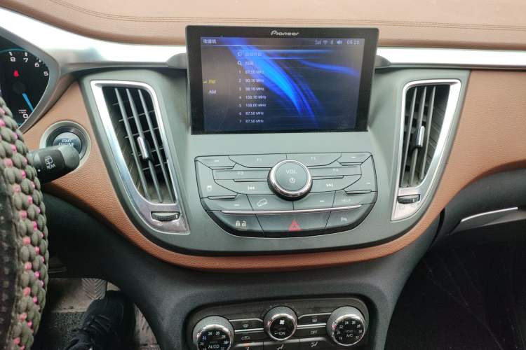 Used Soueast DX7 2017 1.5T Manual Triumph Edition
