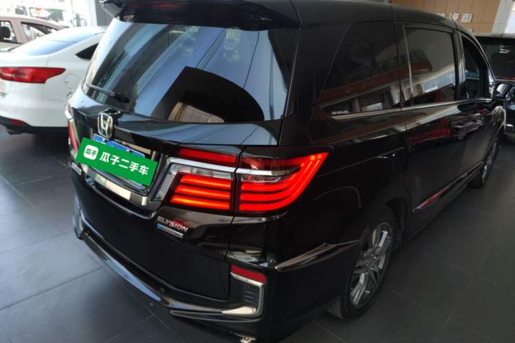 Used Honda Elysion 2019 2.0L Hybrid Luxury Edition