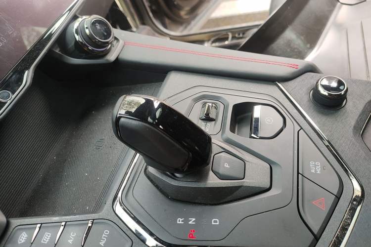 Used Lynk & Co 05 2020 2.0TD Four-Wheel Drive HypeHalo
