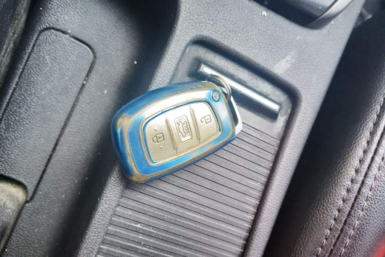 Used Hyundai Elantra (5th Generation / Langdong) 2016 1.6L Manual Luxury Model