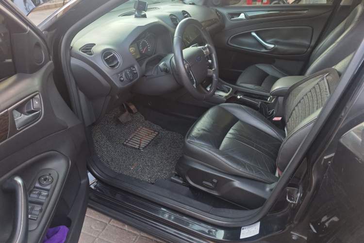 Used Ford Mondeo 2011 2.3L Luxury Model Driver Seat