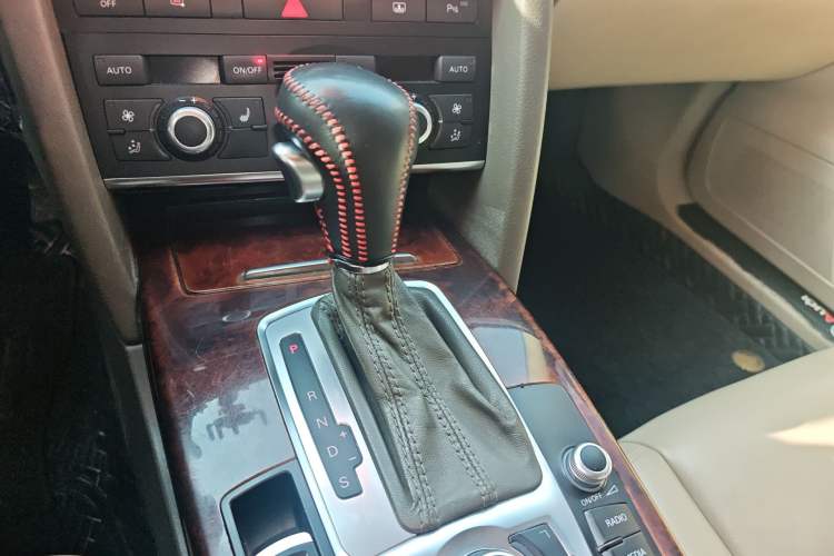 Used Audi A6L 2011 2.4L Technology Edition
