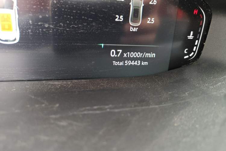 Used CHANGAN CS55PLUS 2021 Blue Whale Edition 1.5T DCT Prestige Model Odometer Close Up