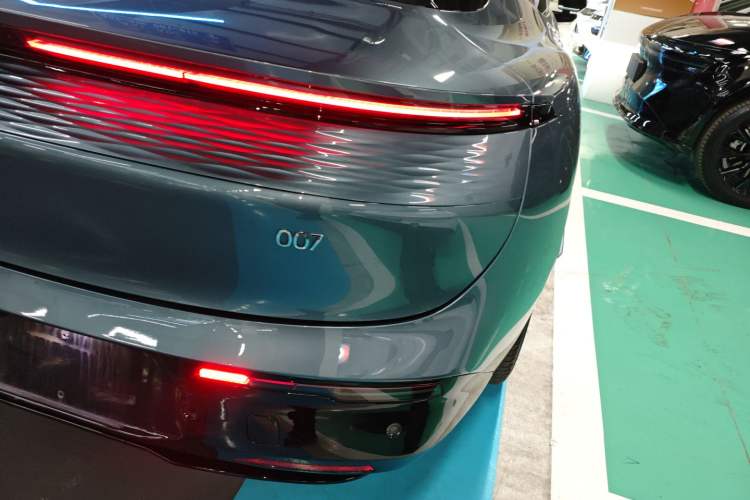 Used Zeekr 007 2024 Rear-Drive Enhanced Version 75 kWh
