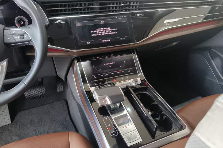 Used Audi Q7 2024 45 TFSI quattro S line Black Warrior Edition
