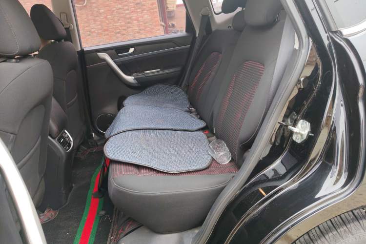 Used Haval M6 2019 1.5T Manual Two-Wheel Drive Urban Version China VI Standard
