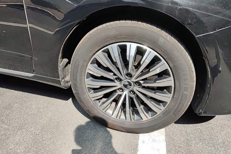 Used Hongqi H7 2017 1.8T Tech Model
