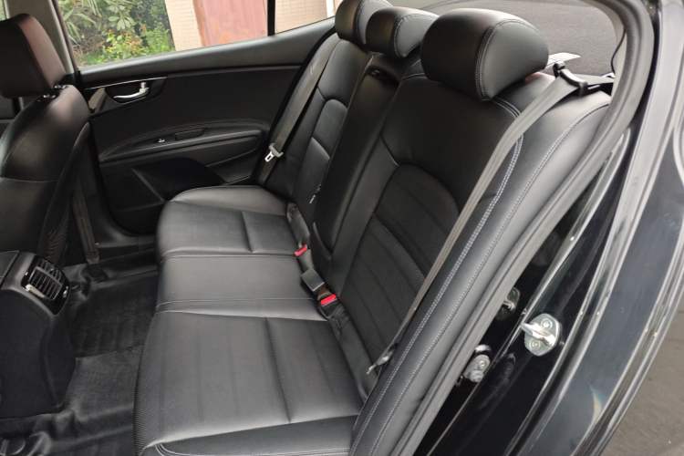 Used Kia K4 2014 1.8L Automatic DLX