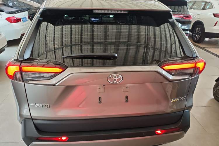 Used Toyota RAV4 2023 2.0L CVT Two-Wheel Drive Fashion Plus Edition Rear