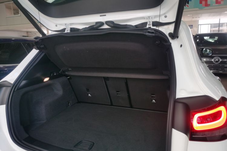 Used Mercedes-Benz GLA 2022 GLA 220 Trunk