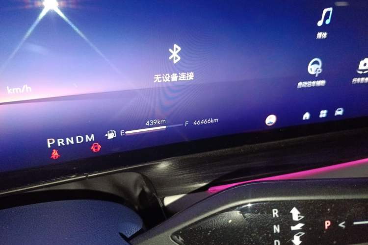 Used Buick Century 2023 2.0T Six-Seater Yinshi Edition Odometer Close Up