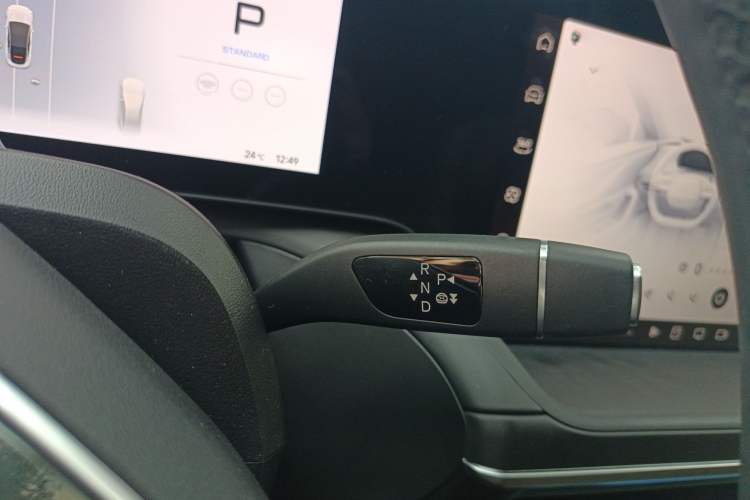 Used XPeng P7 2023 P7i 702 Pro Gear Lever