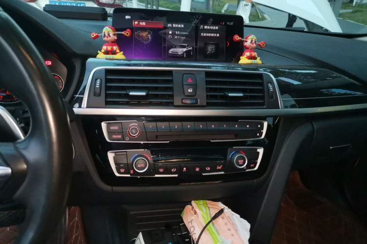 Used BMW 3 Series 2019 320Li M Sport Night Edition Audio And AC Panel