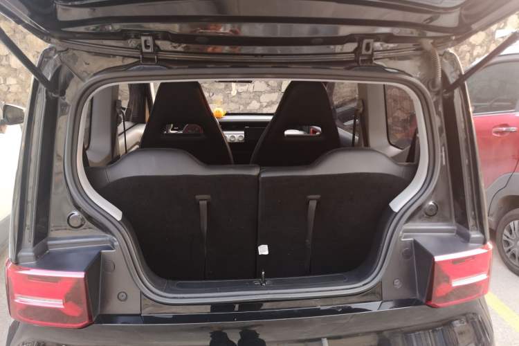 Used Wuling Hongguang MINIEV 2022 GAMEBOY 300km Enthusiast Model with Lithium Iron Phosphate Trunk